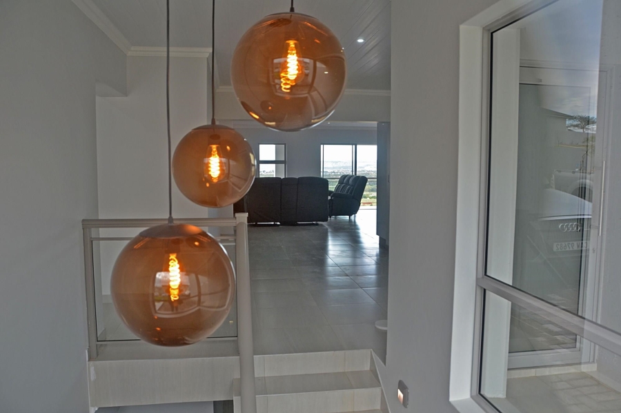 4 Bedroom Property for Sale in Monte Christo Western Cape